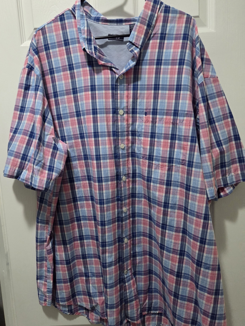 Izod Pink & Blue Plaid Short-Sleeve Button-Down Shirt